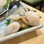 かんのん - 「たいら貝（税込￥1,800）」の小貝柱とヒモのアップ…