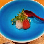 四季料理 悠 - 白えびの昆布締め、オクラ、山芋、トマトのワインジュレ添え
