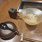 焼肉うしごろ - 冷麺です。