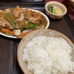 とんかつよしえ - チョウセン焼き定食（ごはん大盛り）