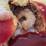 黒船亭 - オムライスに海老入ってた!