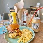 ベイ＊エリア81 - ハンバーガー専門店にリニューアルされました!!