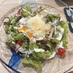 旬菜串焼処 食 - 熱々きのこのシーザーサラダ