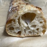 トシオークーデュパン  - バゲットスペシアル断面