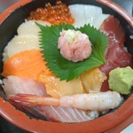 勢登鮨 - 八食丼1,450円