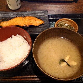 しんぱち食堂_1