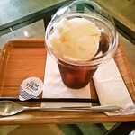 ゴンゾウ カフェ&ビーンズ - コーヒーフロート