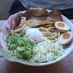 近江熟成醤油ラーメン 十二分屋 - 