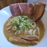近江熟成醤油ラーメン 十二分屋 - 