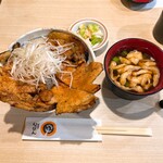 十勝豚丼 いっぴん - 料理写真: