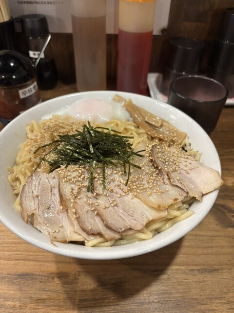油そば こだわりの選べる3種の香味油！ 油そば店「373（みなみ