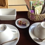 洛陽荘 - 2014年8月：お部屋のお茶セット洋風