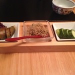 洛陽荘 - 2014年8月：朝食②お漬物とおじゃこ