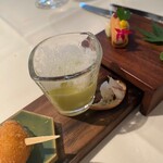 メゾン ド ミュゼ - 前菜3種　メロンのガスパチョラルドン添え　海老のクネルのフリット　セルヴェル・ド・カニュ