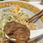 上方レインボー - 煮込み黒豚ナンコツ