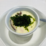 魚べい - 料理写真:青さの茶碗蒸し260円、青さの磯の香りがイイ。蒲鉾、椎茸、海老、白身魚、ベビーホタテが入ってる。あっさり熱熱で美味しい。幸先良いスタート。