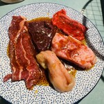 立食焼肉 一穂 - 