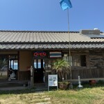 311988647 - なんか良い感じの店構えです。