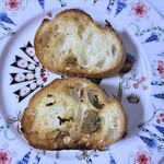 ポンパドウル - 翌日もお仕事だから、ニンニクは控えめに