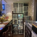 tartan - 入り口を入った正面
