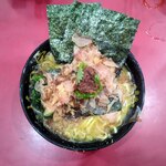 ラーメン 杉田家 千葉祐光店 - ラーメン並900円＋和風トッピング130円