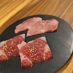 焼肉 KOHAKU - 
