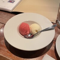 バル デ エスパーニャ ムイ 東京店 - 