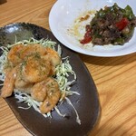 備後路 - エビマヨと青椒肉絲(箸つけてます^ ^)
