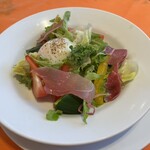 オステルリー アヴァンソワ - 朝食　サラダ
