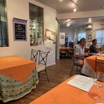 オステルリー アヴァンソワ - レストラン内の様子