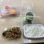 ほっともっと - 料理写真:二段弁当になっていました。