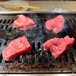 焼肉・ホルモン 踊ル - マルシン焼いてます