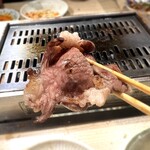 焼肉・ホルモン 踊ル - 柚子胡椒ポン酢でいただきます♪ 際立つ濃厚な旨味と香ばしさ‼️ブラボー