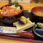 札幌海鮮丼 丼兵衛 - 