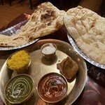 ムガルパレス - 