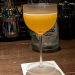 Muse Amuse - ホワイトレディー風　お酒ではオレンジピールを使う為、透明ですが、今回は生のみかんを使用