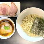 らぁ麺 飛鶏 - つけそば大盛、豚増し