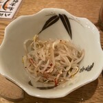 広島市民酒場 米徳 - もやしナムル