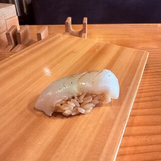 赤酢を使った本格江戸前寿司 赤ずし_0