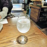 ミアスタンド - アクア・ナトゥラーレ、要するにお冷