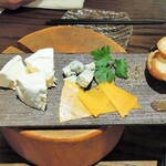 ミアスタンド - チーズ盛り合わせ