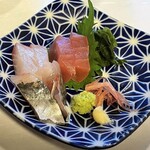 芦柳庵 - 【お造り】厚切りの勘八と鱸と鮪。