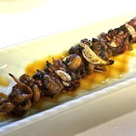 芦柳庵 - 【強肴】きも焼き。大ぶりのきもは弾けるようです。