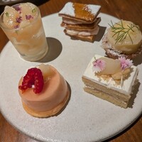 ERUTAN RESTAURANT BAR - 