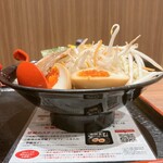 三田製麺所 - 横から見ると、モヤシの山みたいだ