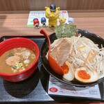 三田製麺所 - 特製つけ麺大1,050円+トッピング全部乗せ　※三田の日なので、全部乗せは、無料サービス