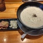 麺家 たけ田 - 冷や蟹泡白湯らぁ麺