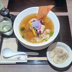 らーめん 鉢ノ葦葉 - 冷製らー麺2025  colorful ＋ 梨わんたん(2コ) 