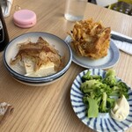 大衆酒場 晩杯屋 - 奴、ブロッコリー、野菜天