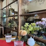 Flower&Cafe 大磯花帆槻 - 